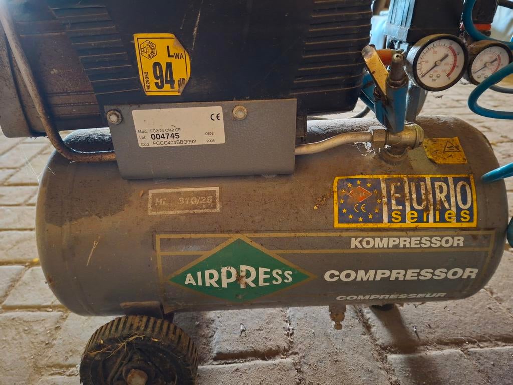 Airpess compressor HL 310-25, Doe-het-zelf en Verbouw, Compressors, 25 tot 100 liter, Ophalen, Gebruikt, 200 tot 400 liter/min