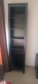 Hemnes boekenkast zwart/bruin., Ophalen, Gebruikt, 25 tot 50 cm, 150 tot 200 cm