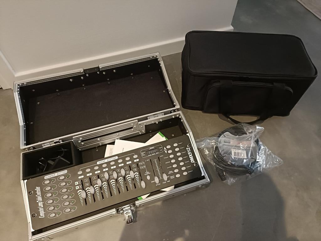Nieuwe DMX controller + extras, Muziek en Instrumenten, Licht en Laser, Ophalen of Verzenden, Nieuw, Licht