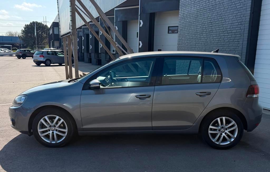 Volkswagen Golf 1.2 TSI Highline AUTOMAAT/CRUISE/CLIMA/RIEMV, Euro 5, Stof, Gebruikt, Zwart