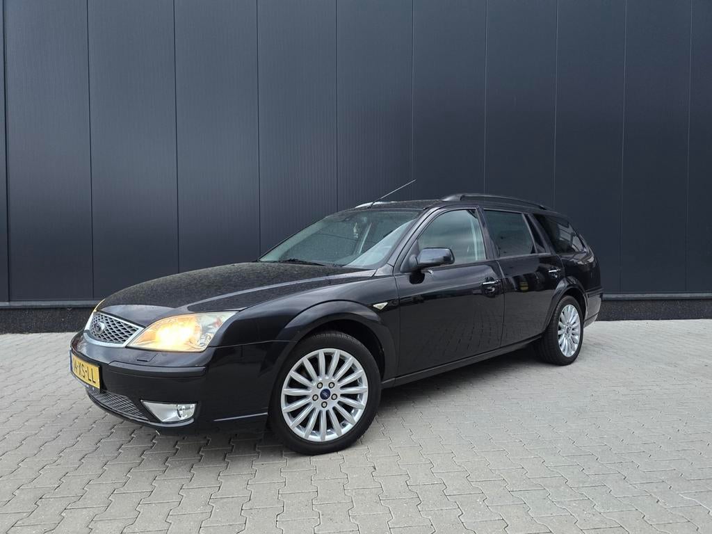 Ford Mondeo 1.8 16V 92KW | Nw Apk&Beurt | Airco&Stoelverwarm, Bluetooth, Zwart, 4 cilinders, Zwart