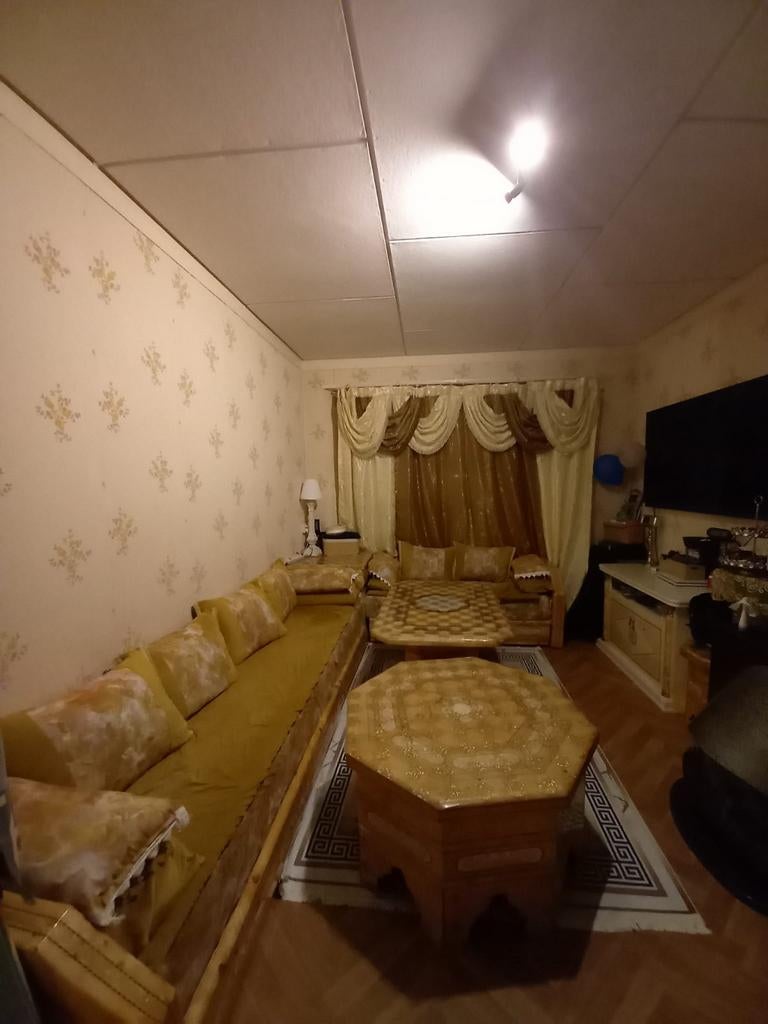 Marokkaanse banken, Huizen en Kamers