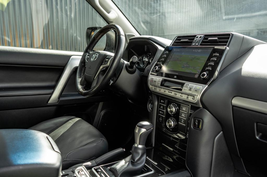 Toyota Land Cruiser 2.8D-4D | 204 PK | 4X4 | Vol Opties | Au, Auto's, Toyota, Automaat, Gebruikt, 4 cilinders, Wit