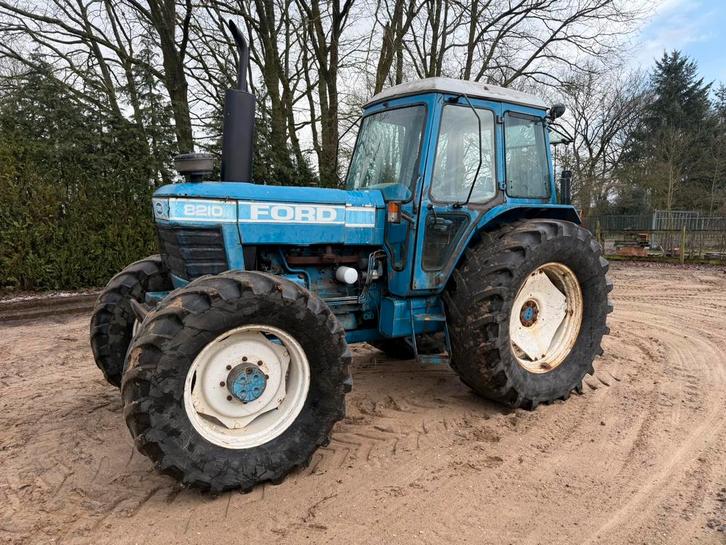 Ford 8210, Zakelijke goederen, Agrarisch | Tractoren, 7500 tot 10000, Ford, 80 tot 120 Pk, Gebruikt, Ophalen