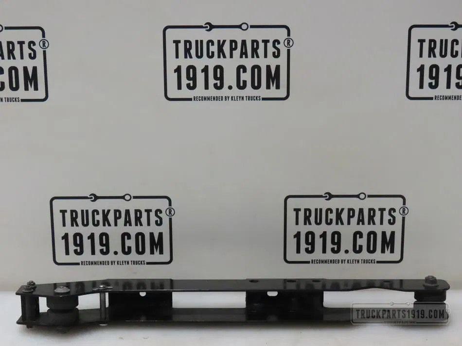 Volvo 21244610 Steun side skirt Volvo, Ophalen, Gebruikt