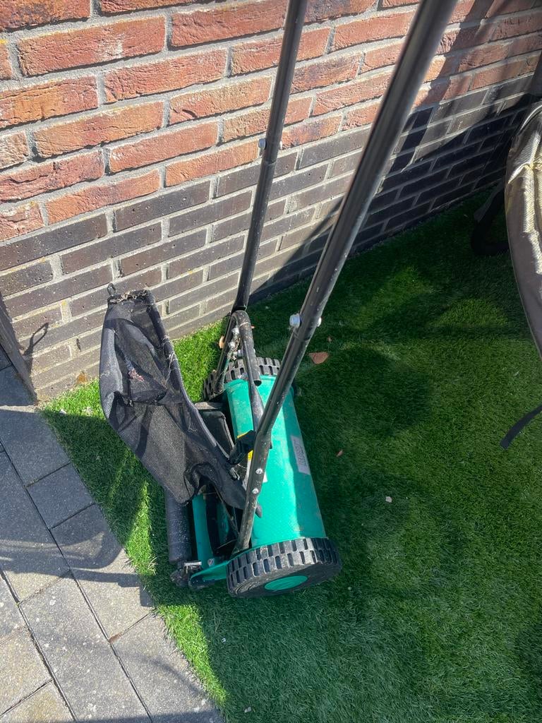 Handgrasmaaier Best Budgetbuy met opvangzak, Gebruikt, Handgrasmaaier, Ophalen of Verzenden, Opvangzak