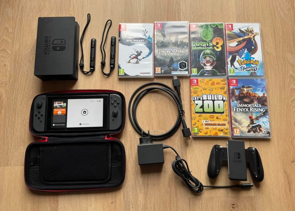 Nintendo Switch + 6 games + accessories, Ophalen of Verzenden, Gebruikt