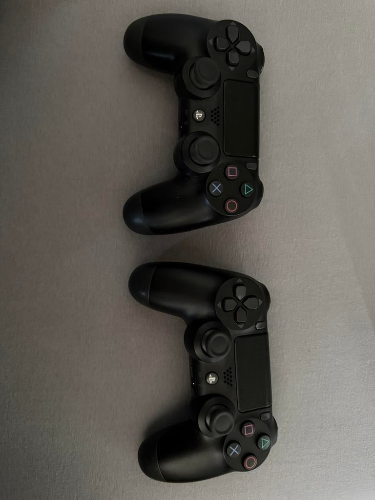 2 Ps4 controller, Spelcomputers en Games, Spelcomputers | Sony PlayStation Consoles | Accessoires, Gebruikt, Ophalen of Verzenden