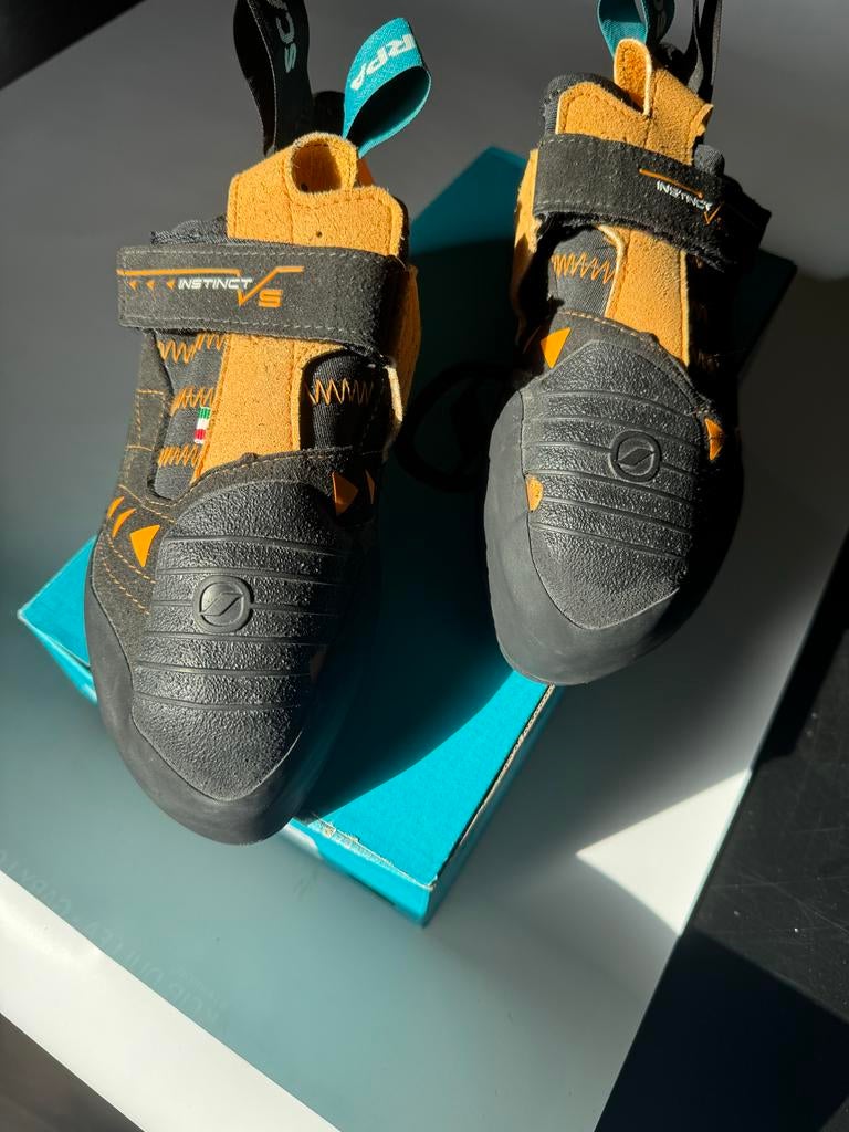 Scarpa Instinct VS klimschoenen, Sport en Fitness, Klimsport, Ophalen, Gebruikt, Klimsportschoenen