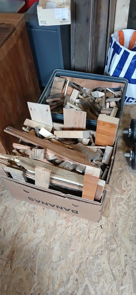 Gratis brandhout., Tuin en Terras, Haardhout, Minder dan 3 m³, Ophalen