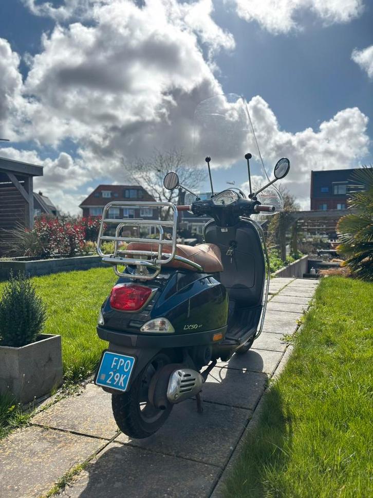 Vespa lx50 26913, Fietsen en Brommers, Scooters | Vespa, Gebruikt, Vespa LX, Benzine, Ophalen