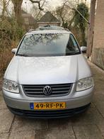 Volkswagen Touran 1.6 75KW 2005 Grijs, Auto's, Stof, 1402 kg, 4 cilinders, Handgeschakeld