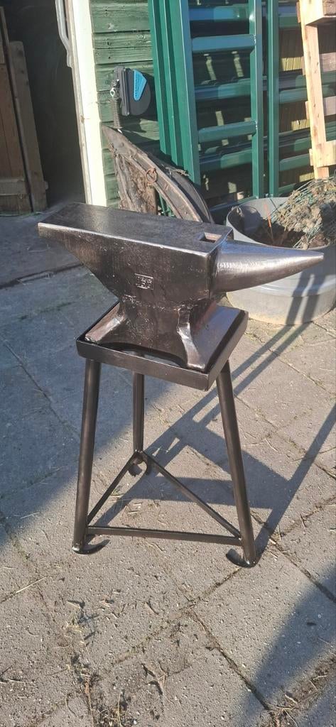 Pfp aambeeld 65 kilo met bok, Ophalen