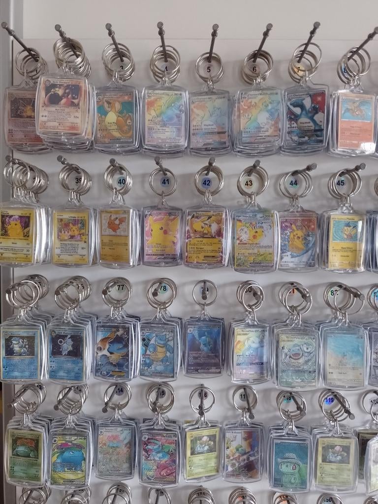 Pokémon sleutelhangers meer dan 400 verschillende, Ophalen of Verzenden, 2000 tot heden