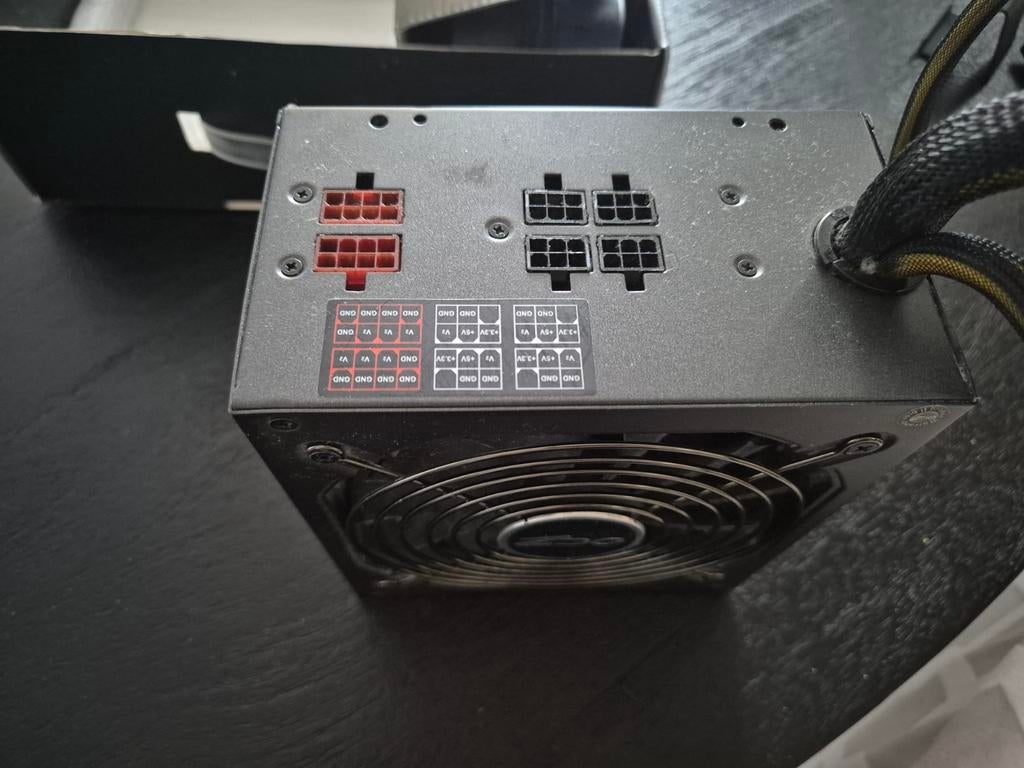 OCZ ModXStream Pro 600W Voeding, Ophalen of Verzenden, Gebruikt