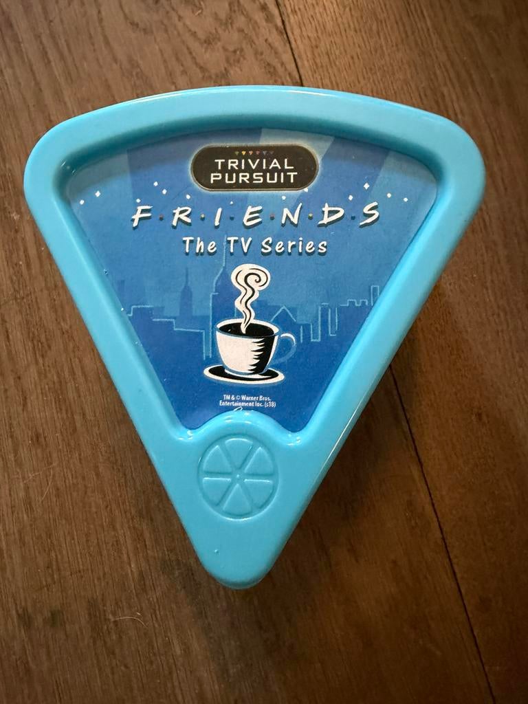 Trivial Pursuit Friends-editie, Vijf spelers of meer, Ophalen of Verzenden, Zo goed als nieuw