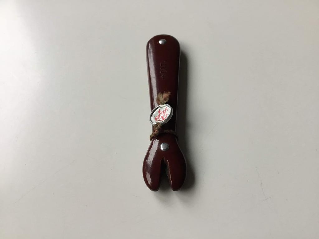 Bakeliet messen slijper 6,5 cm lang met lootje €15,50, Antiek en Kunst, Antiek | Bestek, Ophalen