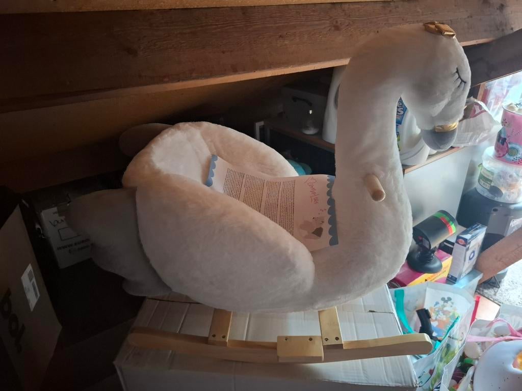 Nieuw hobbel zwaan, Ophalen, Nieuw