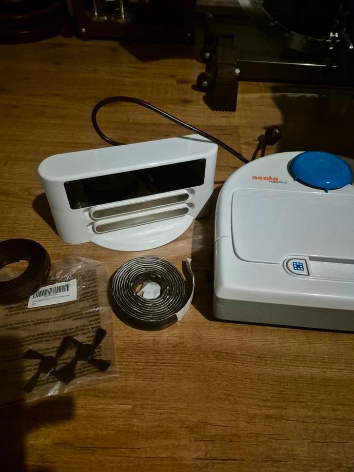 Neato Botvac 85 Robotstofzuiger - Efficiënt en Compleet, Witgoed en Apparatuur, Stofzuigers, Gebruikt, Robotstofzuiger, Reservoir