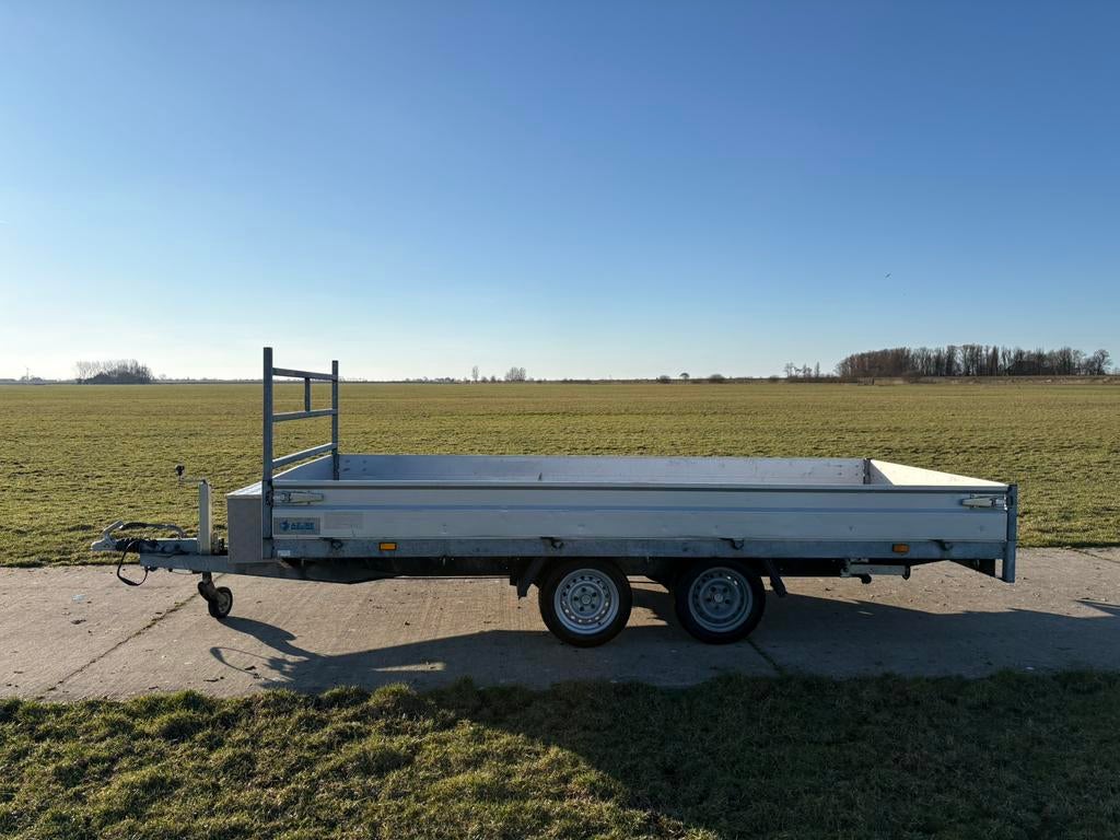 Hapert Azure 4.05 x 180 met rijplaten en steunpoten, Ophalen, Zo goed als nieuw