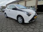 Toyota Aygo 1.0 VVT-i x-fun AIRCO/CRUISE/5 DEURS, Auto's, Voorwielaandrijving, Stof, Gebruikt, Start-stop-systeem