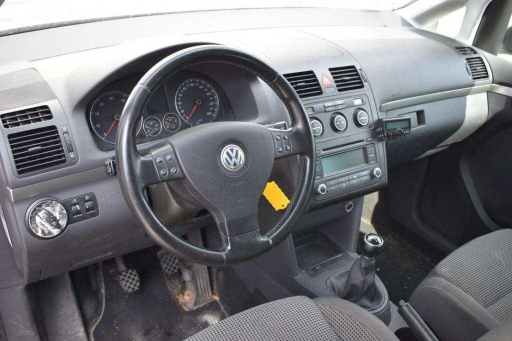 Volkswagen TOURAN 1.6-16V FSI OPTIVE I / MEENEEM/EXPORT PRIJ, Auto's, 4 cilinders, Electronic Stability Program (ESP), 116 pk