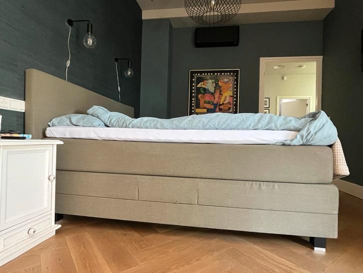 Boxpring (Swiss Sense) elektrisch verstelbaar, Huis en Inrichting, Slaapkamer | Complete slaapkamers, Gebruikt, Tweepersoons, Ophalen