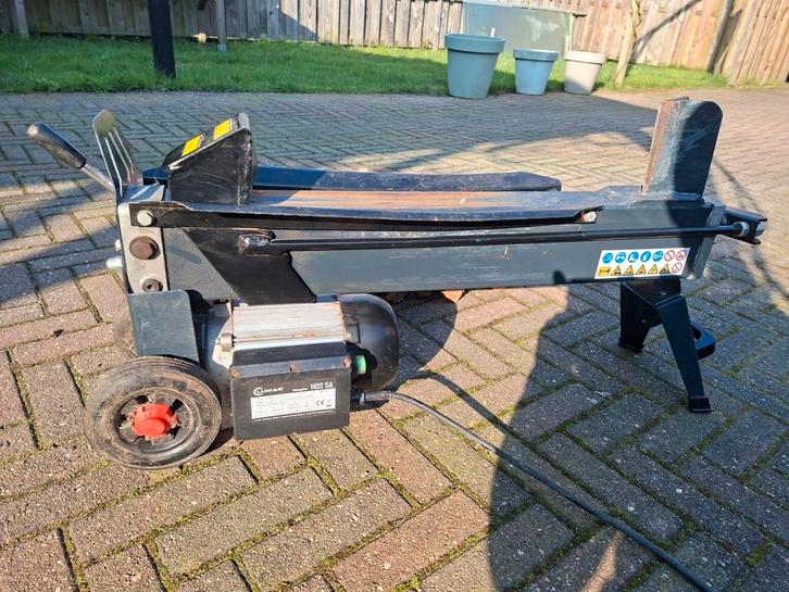 Elektrische houtklover - Krachtig en efficiënt, Tuin en Terras, Kloofmachines, Gebruikt, Liggend, Elektrisch, Ophalen of Verzenden