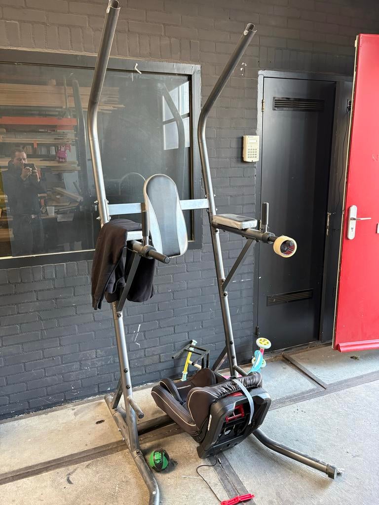 Power Tower / Dip Station / Optrekstang voor Thuis Gym, Sport en Fitness, Fitnessmaterialen, Ophalen of Verzenden, Gebruikt, Armen