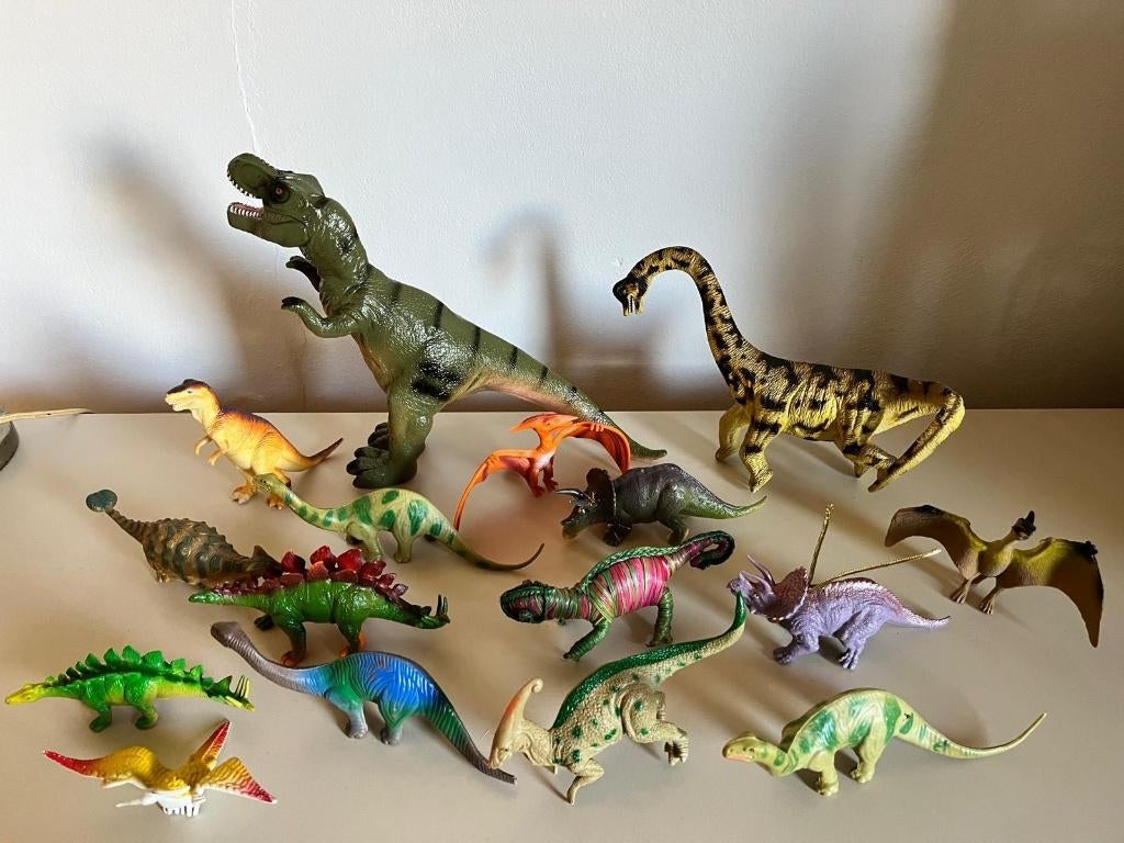 Dinosaurus etc. doos vol 16 stuks, Kinderen en Baby's, Speelgoed | Actiefiguren, Ophalen of Verzenden, Zo goed als nieuw