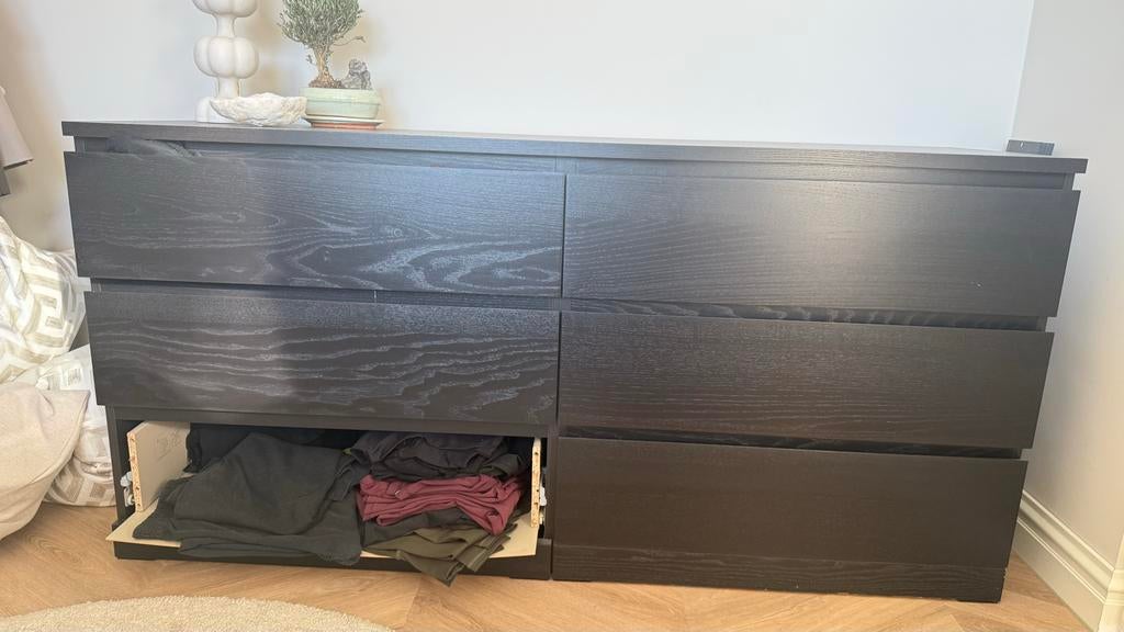 GRATIS Ikea Malm ladekast met 6 lades - Zwartbruin, Huis en Inrichting, Kasten | Ladekasten, Ophalen, Gebruikt, 5 laden of meer