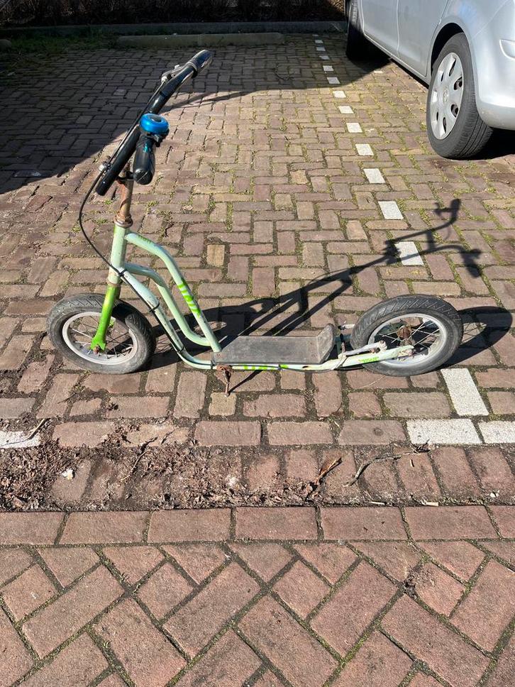 Step/autopet 12 inch gebruikt, Fietsen en Brommers, Steps, Zo goed als nieuw, Gewone step, Ophalen