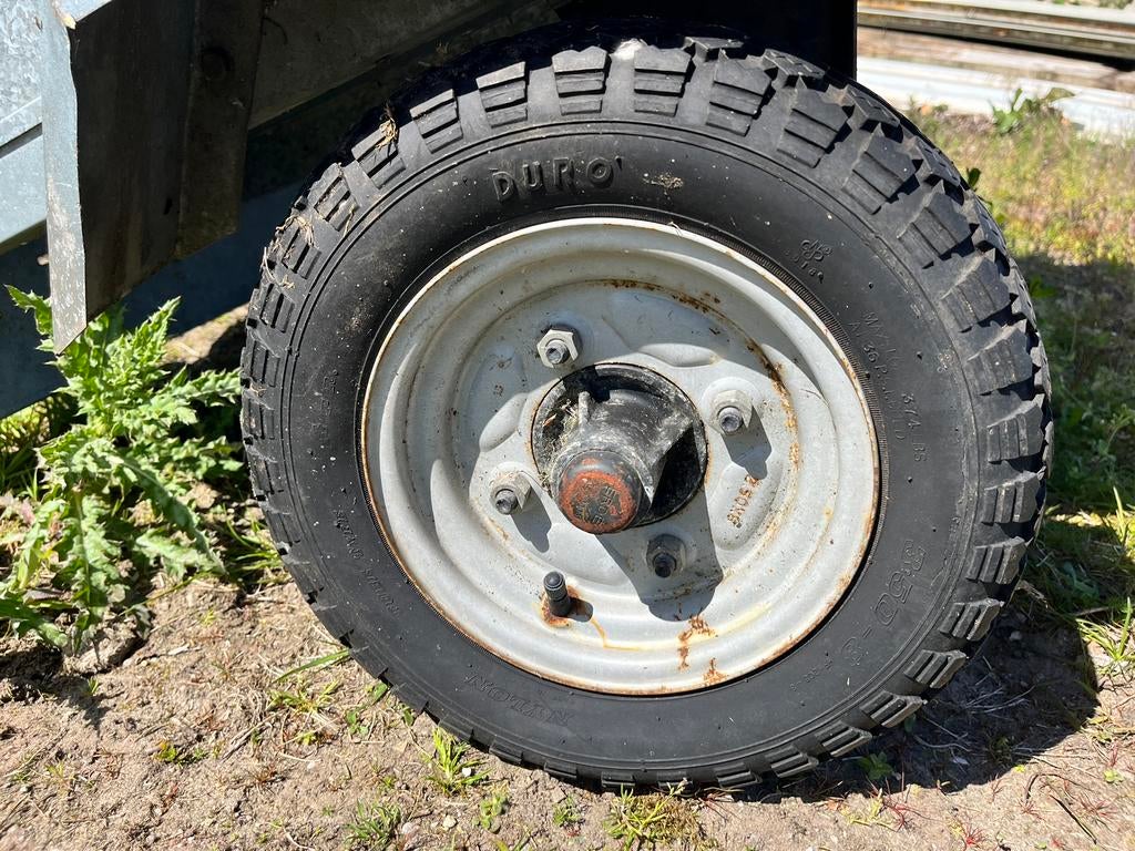 Erde aanhangertje opknapper, Ophalen, Gebruikt