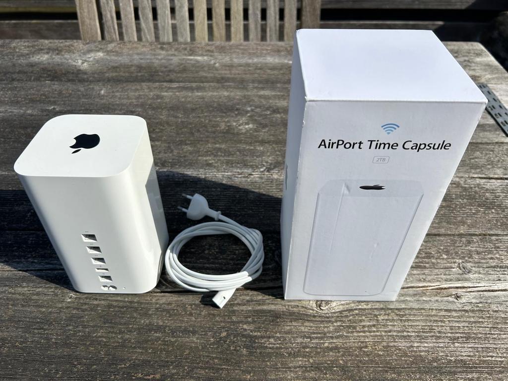 Apple AirPort Time Capsule 2TB, Ophalen of Verzenden, Gebruikt, Router