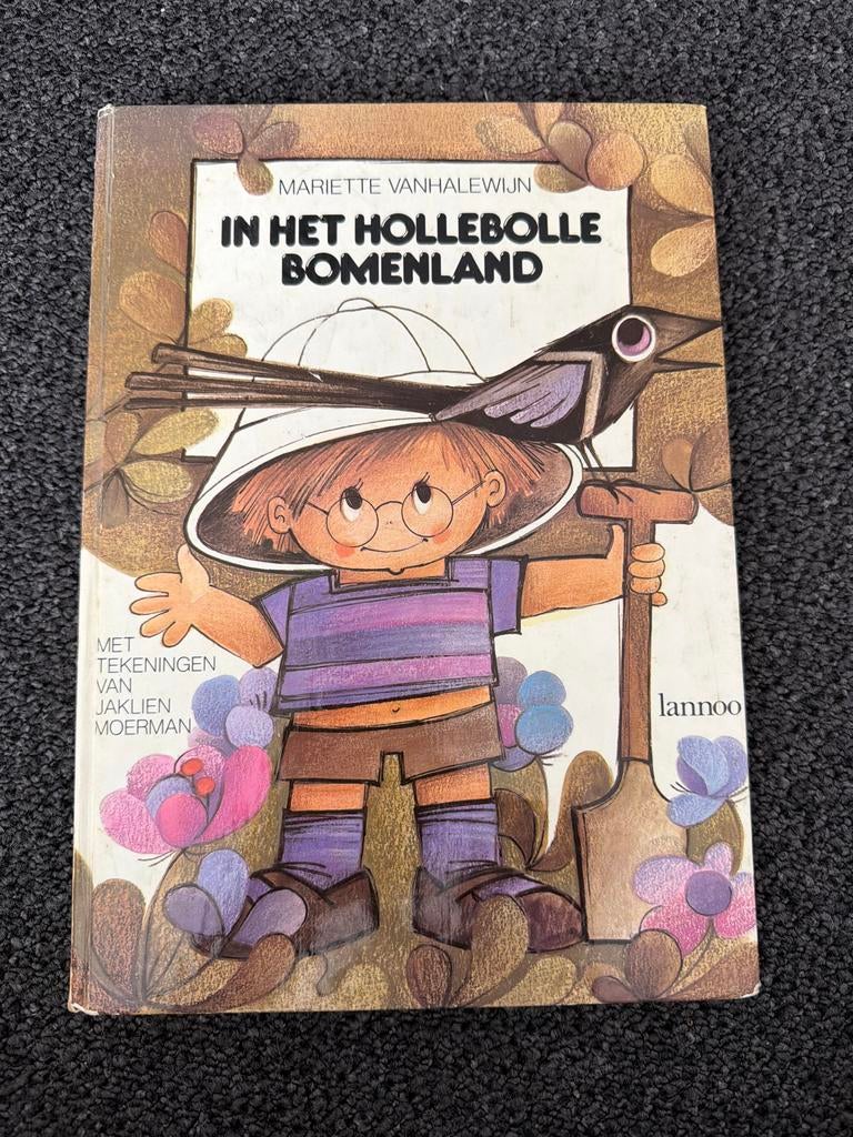 In het Hollebolle Bomenland - Mariette Vanhalewijn, Ophalen of Verzenden, Gelezen, Fictie algemeen