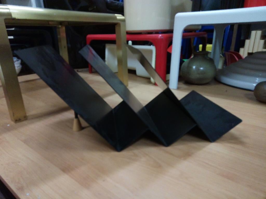 Lektuurbak zwart metaal jaren 90 industrieel design retro, Gebruikt, ?, ?, ?