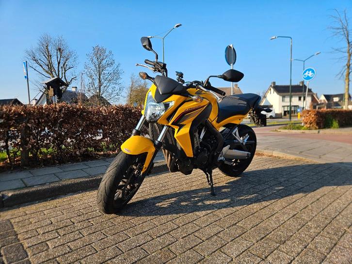 Honda CB650F - 64kW - ABS - 2e EIGENAAR - DEALER ONDERHOUDEN, Motoren, Motoren | Honda, Particulier, Naked bike, meer dan 35 kW