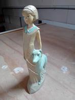 Beeld vrouw met hond parastone 1997, Ophalen of Verzenden, Zo goed als nieuw