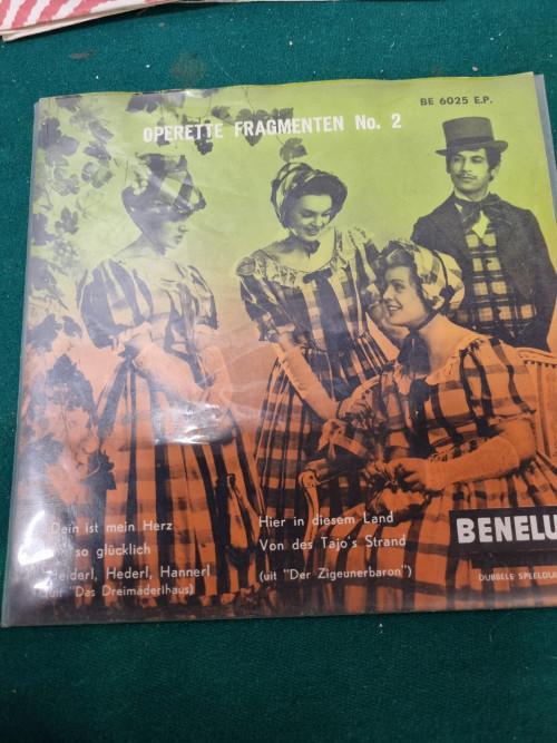 single operette fragmenten no 2, Ophalen of Verzenden