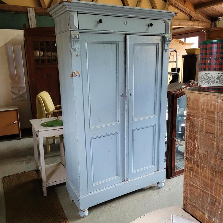 Brocante oude blauwe kast biedermeierkast servieskast, Antiek en Kunst, Curiosa en Brocante, Ophalen