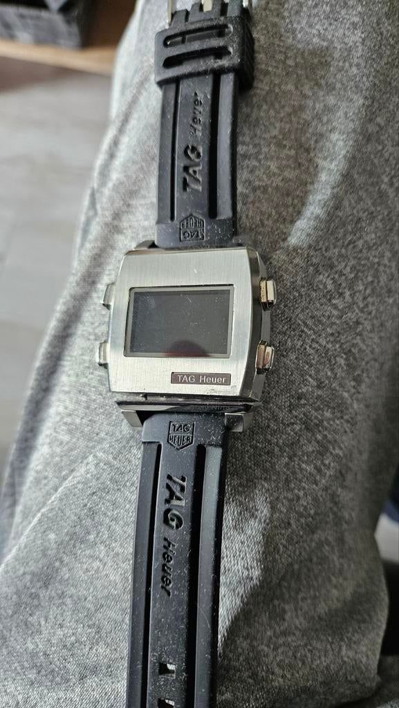 mooi en apart horloge, Polshorloge, Kunststof, Ophalen of Verzenden, Zo goed als nieuw