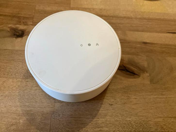 IKEA TRÅDFRI Gateway - Compleet met accessoires, Computers en Software, Routers en Modems, Zo goed als nieuw, Ophalen of Verzenden