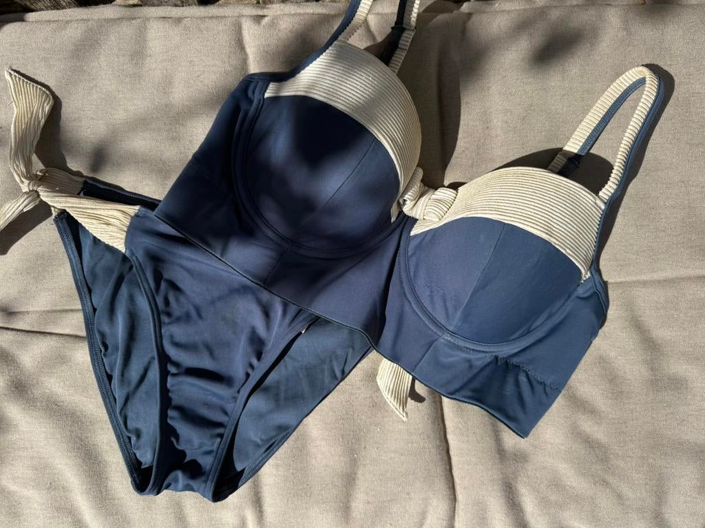 Prima Donna Swim donkerblauwe creme beige bikini Maat 38 75D, Kleding | Dames, Badmode en Zwemkleding, Ophalen of Verzenden, Gedragen