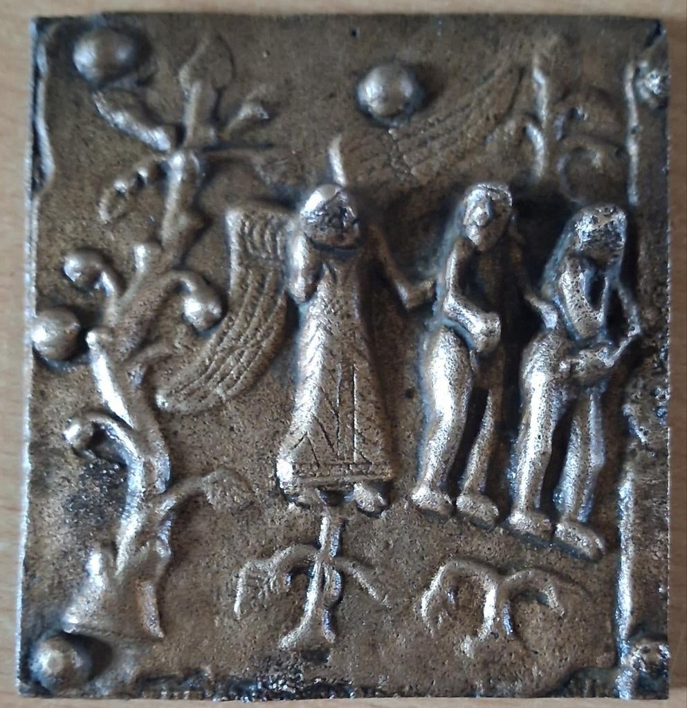 Paradijs. Adam & Eva. Bronzen plaquette.  8/8.5 cm., Ophalen, Zo goed als nieuw, Overige typen, Christendom | Katholiek