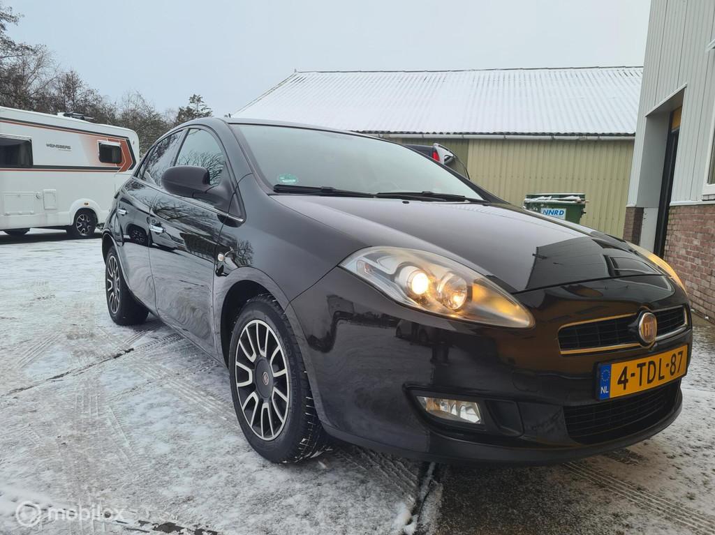 Fiat Bravo 1.4 MultiAir Easy BJ 2014 150 PK, Auto's, Fiat, Bedrijf, Te koop, Bravo, ABS, Airbags, Airconditioning, Alarm, Bluetooth