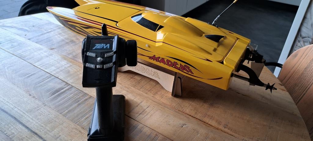 Rc boot,lipo,powerboot speedboot, Hobby en Vrije tijd, Modelbouw | Boten en Schepen, Ophalen of Verzenden, Zo goed als nieuw