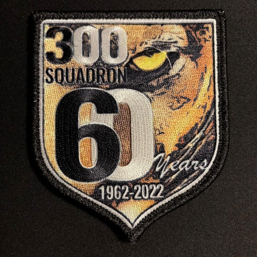 RNLAF 300sqn 60 Jaar Patch, Ophalen of Verzenden, Luchtmacht, Nederland, Embleem of Badge