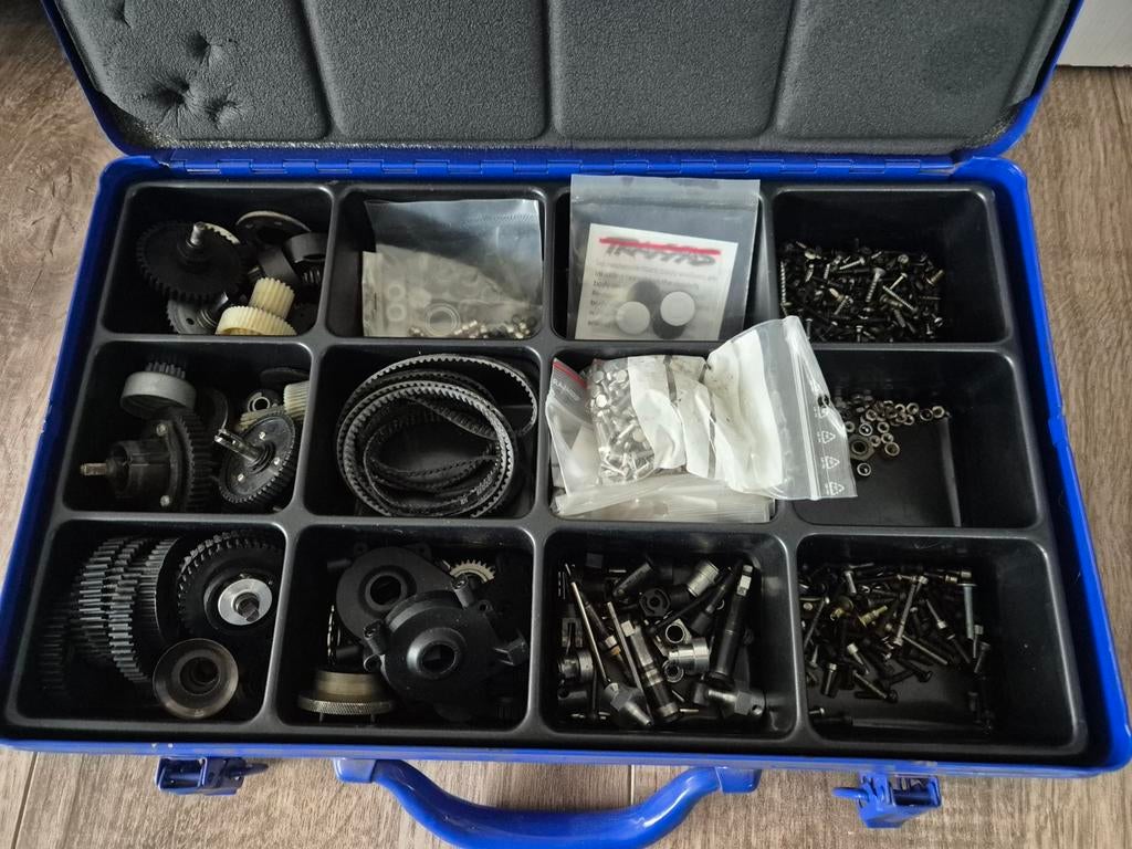 Partij rc onderdelen, Ophalen of Verzenden, Nieuw, Overige schalen, Onderdeel