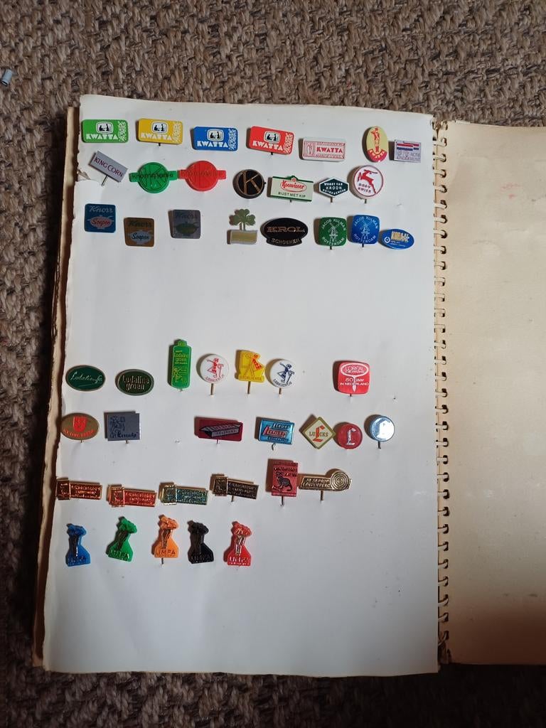 Speldjes te koop, Verzamelen, Speldjes, Pins en Buttons, Ophalen of Verzenden, Gebruikt, Overige onderwerpen