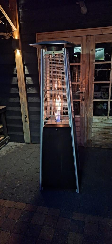 Piramide Terras Heater op gas 180cm hoog, Ophalen, Gebruikt, Gas, Vloer